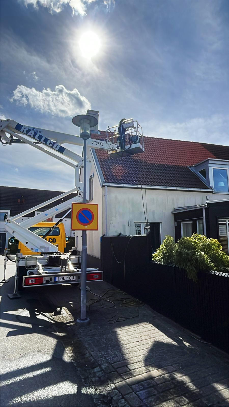 lyftkran vid hus